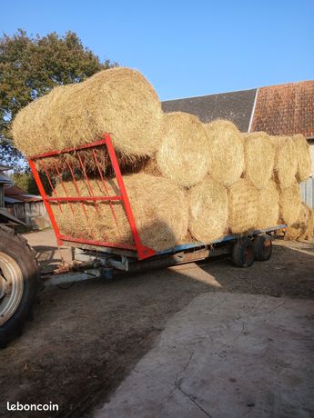 Foin en round baller