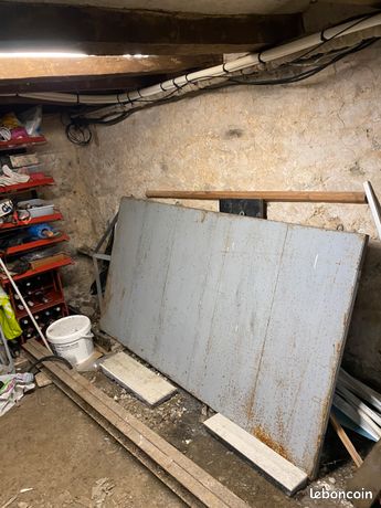 Fond de remorque en fer