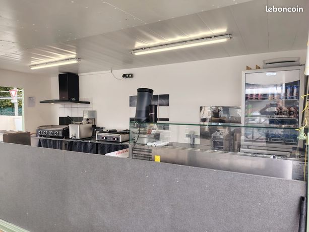 Foodtruck semi remorque 3 essieux 13m2