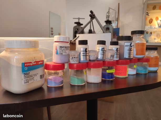 Four à emmailler et emaux pour bijoutier-joaillier