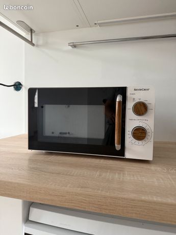 Four à micro-ondes Blanc