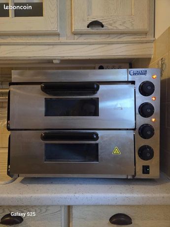 Four à pizza électrique