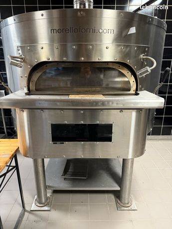 Four a pizza urgent prix a débattre