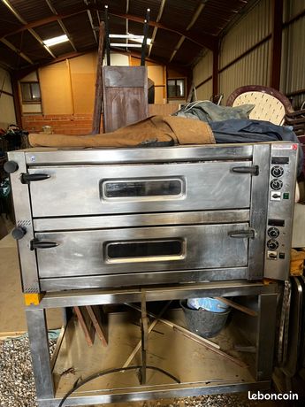 Four à pizza