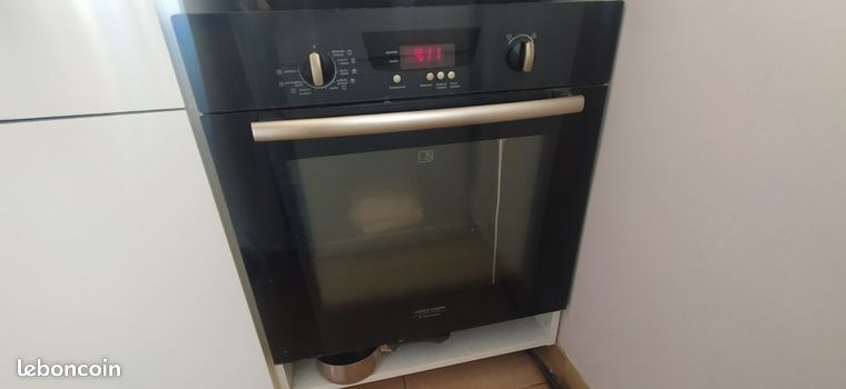 Four Arthur Martin ElectroLux encastrable