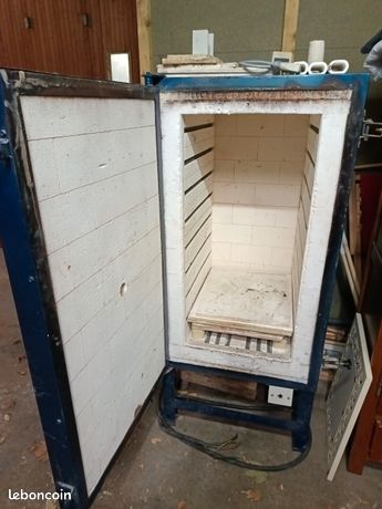 Four céramique d'occasion triphasé