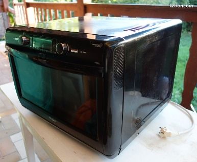 Four combiné micro-ondes - Whirlpool