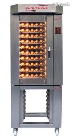 Four électrique 10 niveaux sur étuve avec hotte aspirante