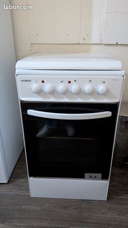 Four électrique avec plaques