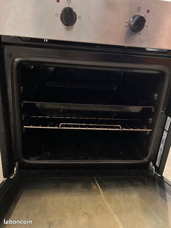 Four en excellent état