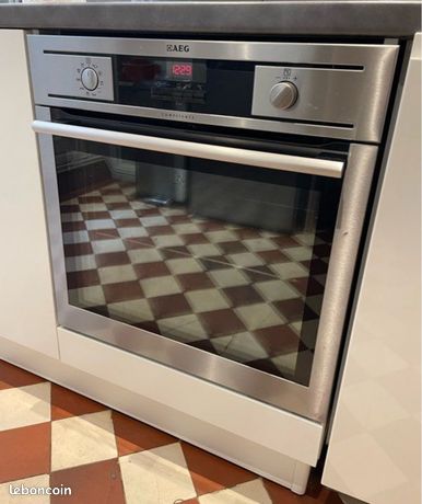 Four encastrable AEG excellent état