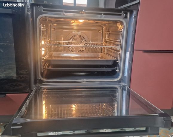 Four encastrable AEG