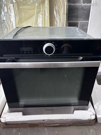 Four encastrable défectueux