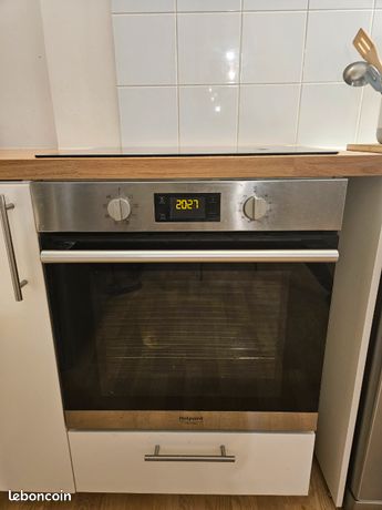 Four Encastrable Hotpoint