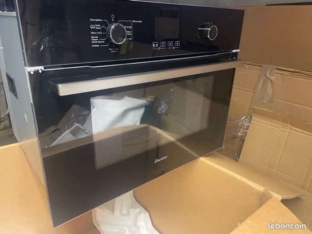 Four encastrable multifonctions combiné micro-ondes gril chaleur tournante