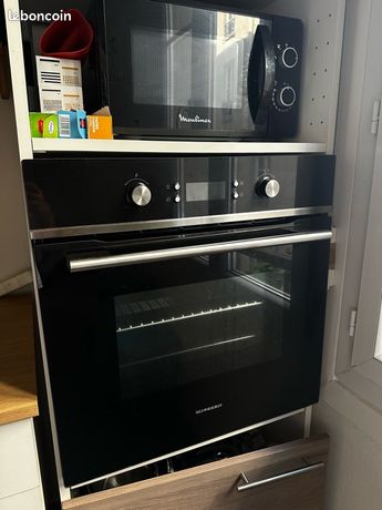 Four encastrable Schneider