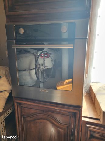 Four encastrable scholtes