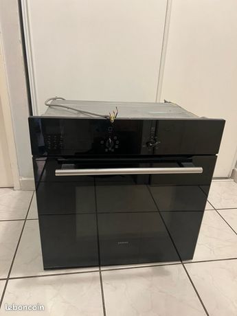 Four encastrable Siemens