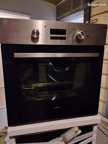 Four encastrable Valberg