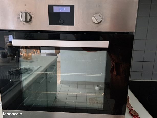 Four encastrable Whirlpool