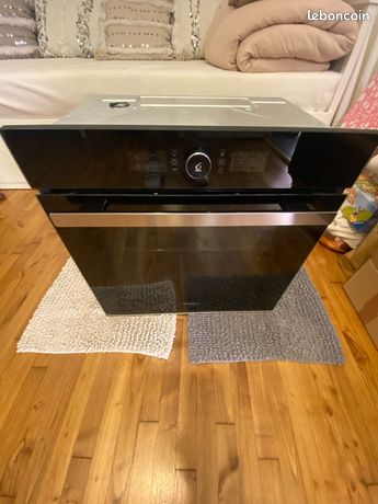 Four encastrable Whirlpool