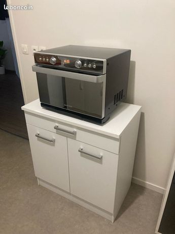 Four et meuble cuisine