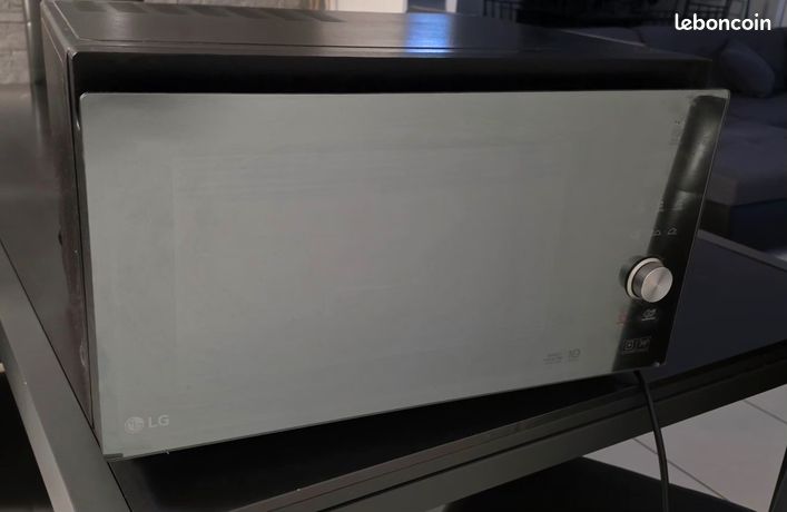 Four et micro ondes LG