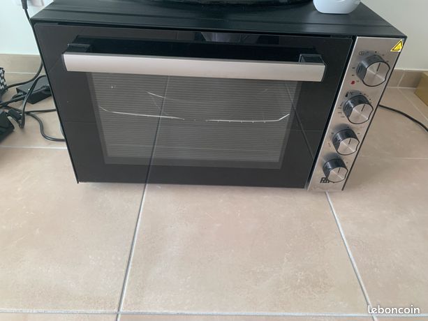 Four Far . Tourne-broche . Plateau Paella et autres . Dimensions en photo . en main propre