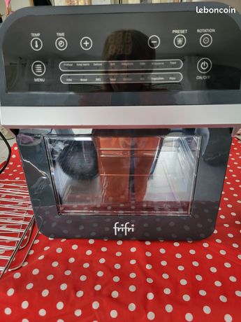 Four FriFri. Petit. Fonctionnel