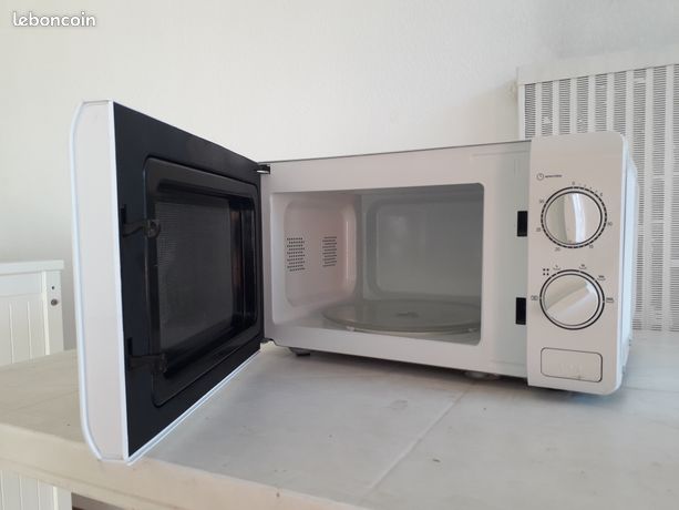 Four micro onde marque LISTO