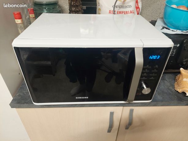 Four micro onde samsung