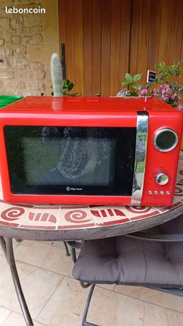 Four micro ondes 20 litresTBE