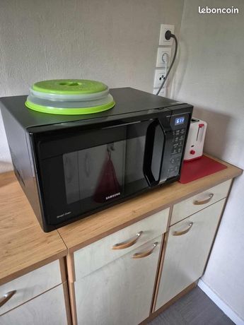 Four micro ondes et traditionnel