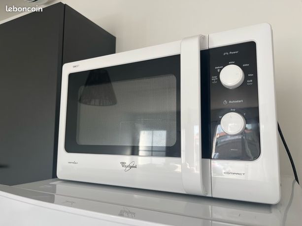 Four micro-ondes grill