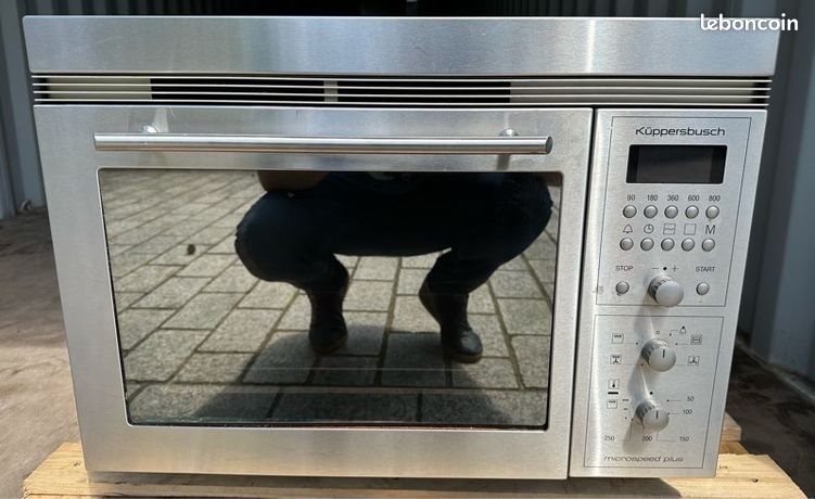 Four Micro-ondes Küppersbusch HFT859 EMWK870.1M
