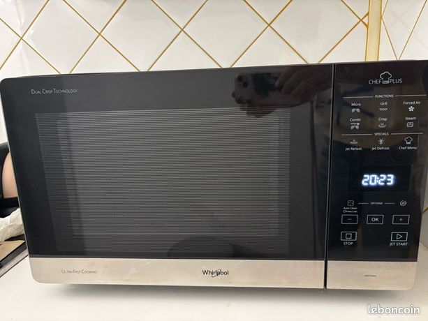 Four micro-ondes multifonction