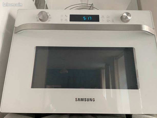 Four micro-ondes Samsung 35l