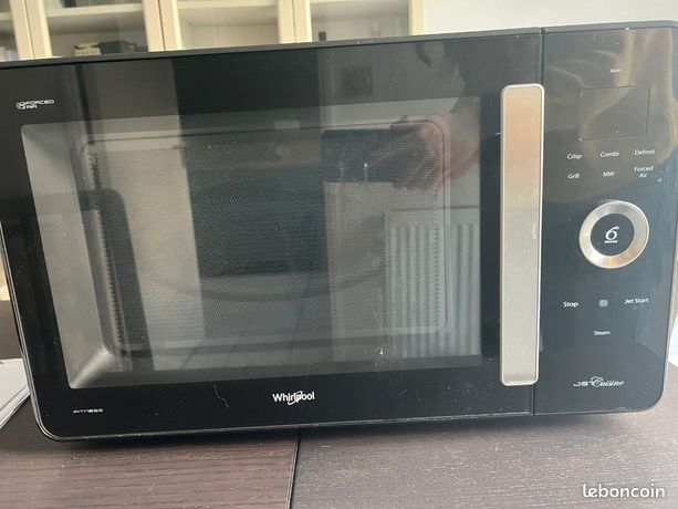 Four micro-ondes Whirlpool