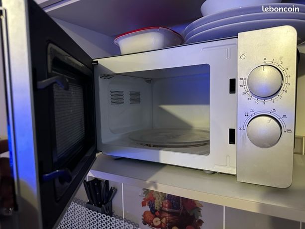 Four + Micro Ondes