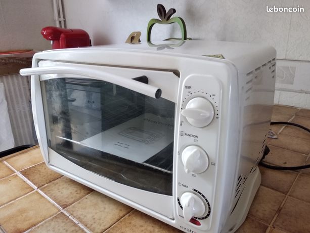 Four multifonction 19 litres 1300W