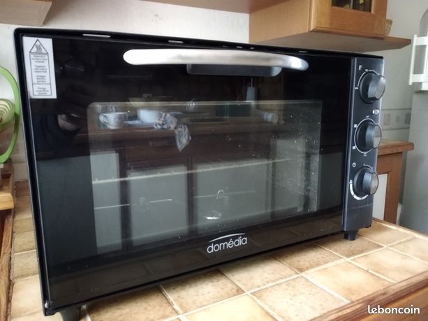 Four multifonction Domedia