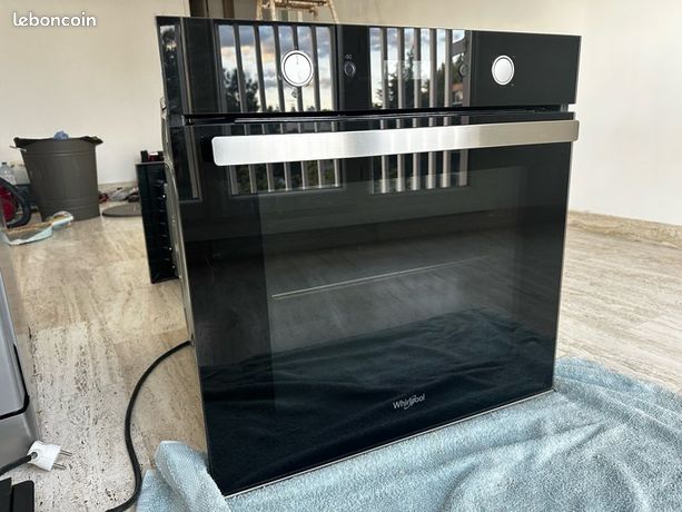 Four multifonction Pyrolyse WHIRLPOOL
