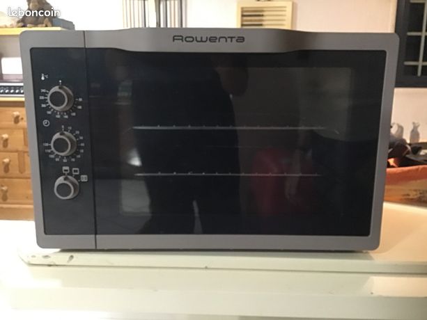 Four non encastrable 40l 2200w