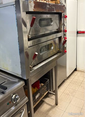 Four Pizza à vendre