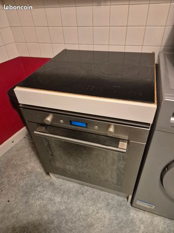 Four + plaque induction + meuble