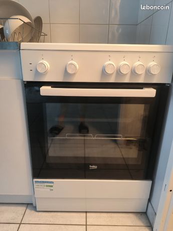 Four plaque vitro céramique