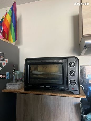 Four posable moulinex