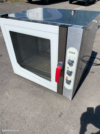 Four professionnel MEC