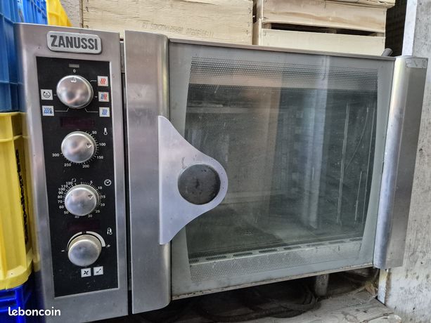 Four professionnel ZANUSSI