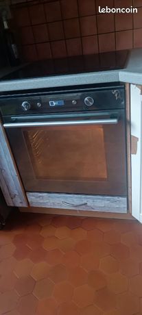 Four pyrolyse Hotpoint